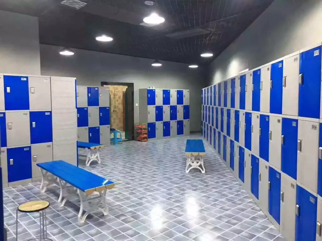 Descubra Como os Armários de Plástico PEAD Podem Transformar sua Empresa: Durabilidade, Economia e Estilo em um Só Lugar!